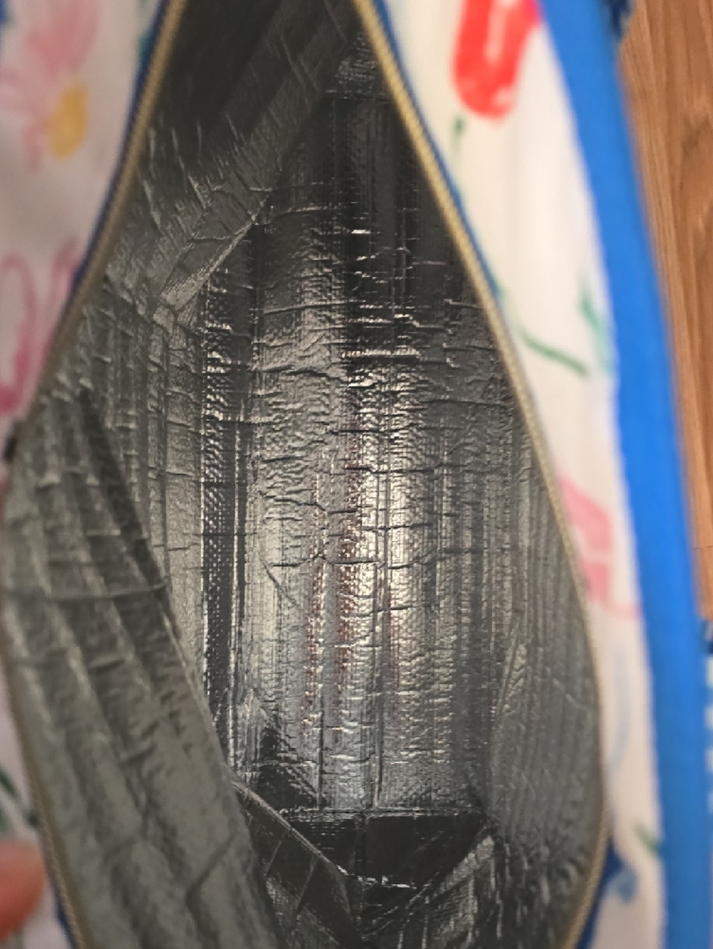 Kate Spade Large Capacity Insulated Cooler Tote Bag, Soft Sided Portable Beach - Picture 7 of 10